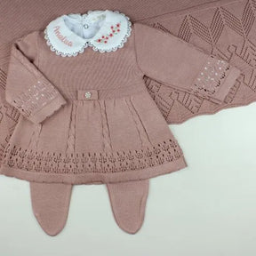 Saída De Maternidade Feminina Bebê Tricô 7 Peças Helena - ACOMPANHA BODY PERSONALIZADO                                                                        Rosê